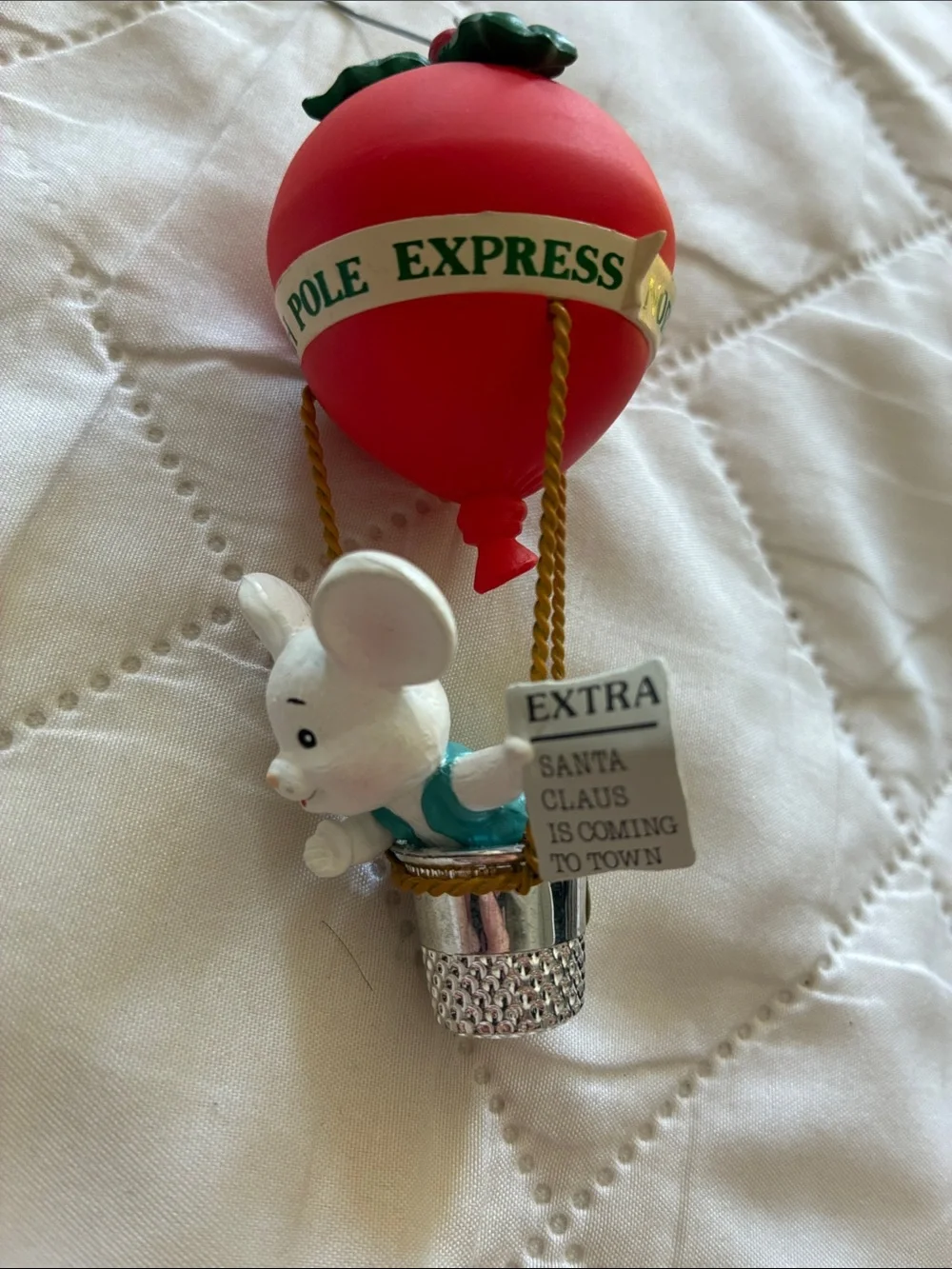 Vintage Carlton Cards Red Hot Air Balloon Santa Ornament New in box
